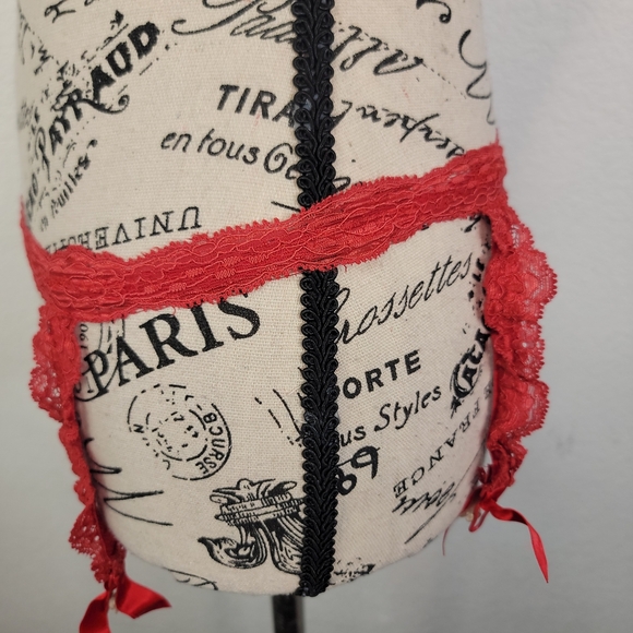 Victoria's Secret Lace Garter Red Small Women's Fairy Coquette - Picture 4 of 9